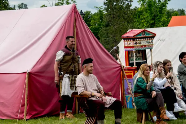 Novgorod şehrinde ortaçağ festivali