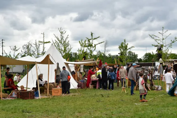 Eski kasabanın festivali.