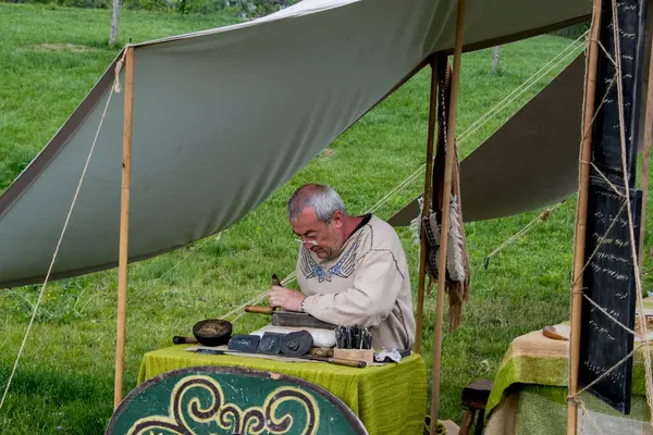 Eskilerin kitabında da zikir vardır.