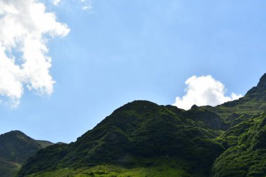 Kafkasların sıradağlarının manzarası..