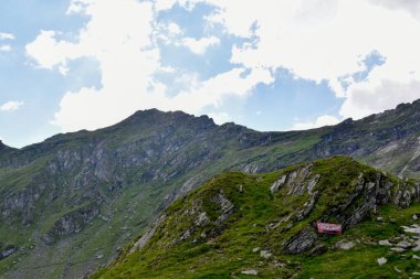 Dağ manzarası çok güzel.
