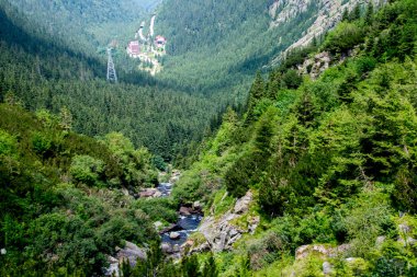 Karadağ 'daki dağların güzel manzarası.