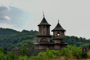 Kutsal üçlünün kilisesi. Eski kasabanın başkenti. Eyaletin en ünlü simgesi.
