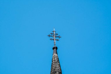 Prag 'daki St. Nicholas Kilisesi' nin çatısında..