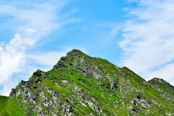 Dağların güzel manzarası
