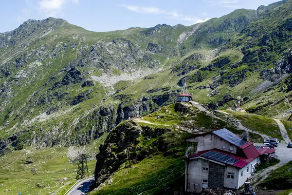 Dağların güzel manzarası