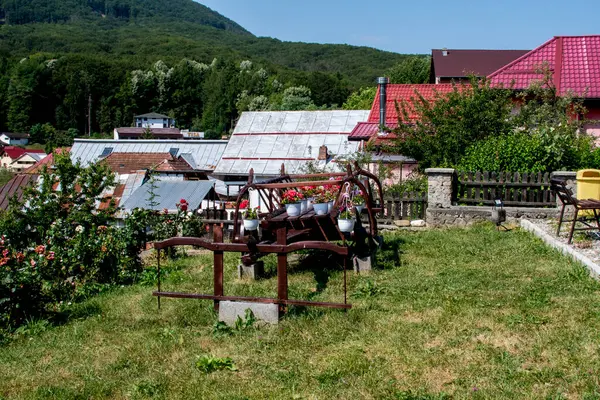 Yazın eski köyün manzarası