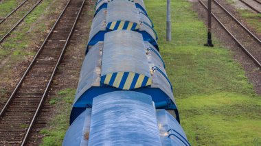 RAILROAD - Demiryolu kenarında kömür ve diğer minerallerin taşınması için vagonlar