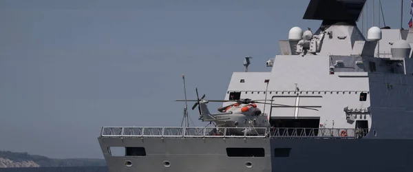 Garanzia Mare Elicottero Bordo Una Fregata Missilistica Guidata — Foto Stock