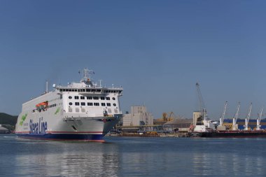 GDYNIA - POLAND - 30 Mayıs 2023: Yolcu feribotu deniz yolculuğuna çıkıyor