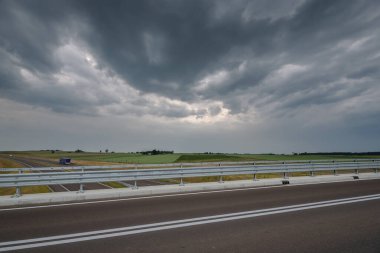 RAINN COUDS - Çevre yolunda hava bozulması