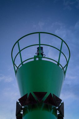 GREEN İŞARETİ - Limanın girişini işaretliyor