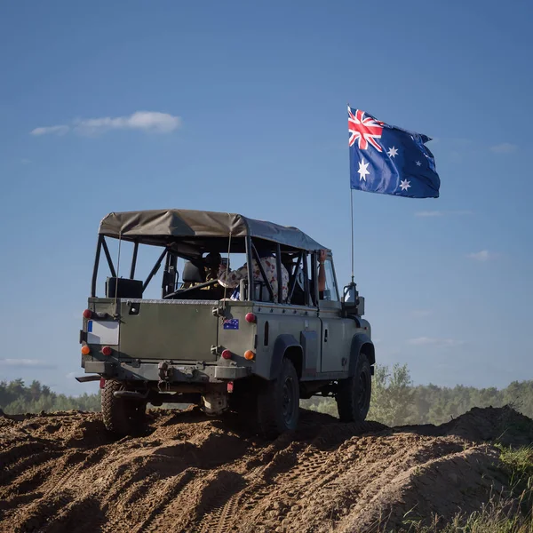 Road Car Flag National Colors Commonwealth Australia Vehicle Military Camouflage — Stock Photo, Image