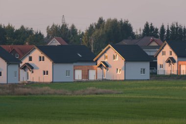 ARCHITECTURE - Küçük aile evleri