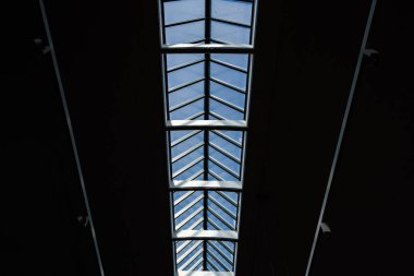 CEILING 'İN WINDOW - Mimarinin modernist ve endüstriyel elementi