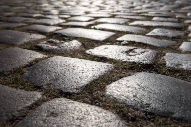 CITY STREET - Bir yol yüzeyindeki güzel kaldırım taşları