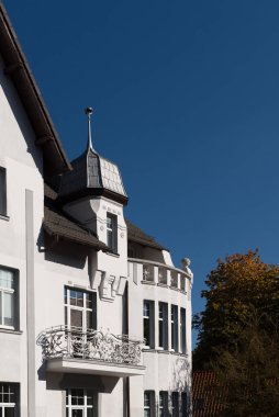 BEYAZ EVİ - Güneş ışığındaki güzel klasik konak
