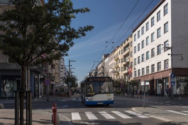 GDYNIA, POMERAN REJON - POLAND - EYLÜL 04, 2024: Trolleybus