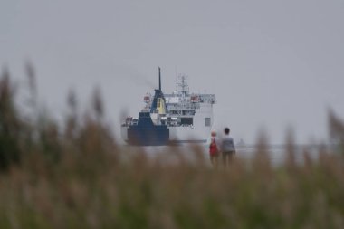 MARITIME TRANSORT - Yolcu ve araç feribotu denize açılır