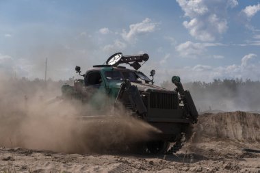 Yüksek Hız TrackDozer - Mühendislik ve istihkam için ağır askeri araç