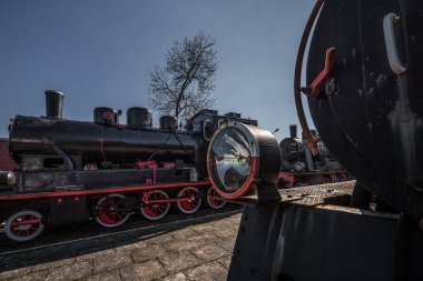 STEAM LOCOMotivES - Tarihi dar ölçü demiryolu araçları