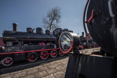 STEAM LOCOMotivES - Tarihi dar ölçü demiryolu araçları