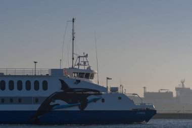 SINOUJSCIE, BATI POLAND - 20 HAZİRAN 2025: Araştırma / Araştırma gemisi STRIBOG limana yelken açtı