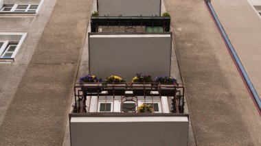 ARCHITECTURE - Gdynia 'da klasik bir modernist apartman