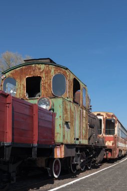 GRYFICE, Batı Pomeranya - POLAND - 28 Mart 2025: Steam Steam Lokomotifi - Tarihi dar ölçü demiryolu aracı