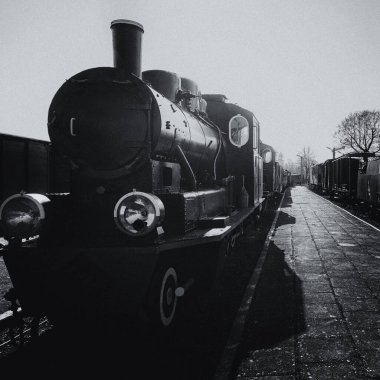 STEAM STEAM LOCOMotive - Tarihi dar ölçü demiryolu aracı