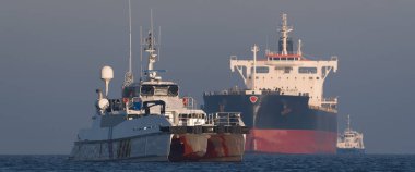 MARITIME TRANSORT - Deniz limanına yelken açan Offshore römorkör / tedarik gemisi