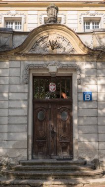 Klas Mimarlık ve Mimarlık Bölümleri Bialogard 'daki belediye binasının inşaatı