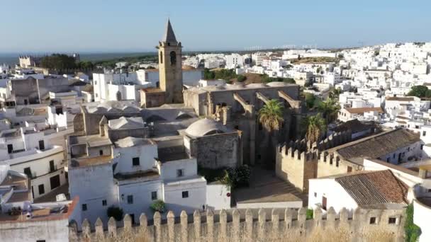 Εναέρια Πλάνα Από Θαυμάσια Λευκή Ισπανική Και Ανδαλουσιανή Πόλη Vejer — Αρχείο Βίντεο