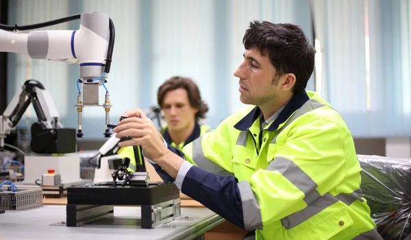 Ingenieur Konstruierte Präzision Maschinenbau Roboter Für Neues Industrie Und Technologiekonzept — Stockfoto