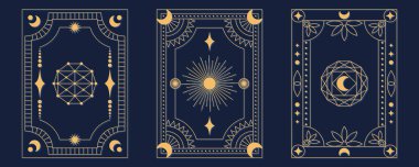 Tarot kartlarının gizemli dizaynları Göksel güneş ve ay sembolleri Koyu mavi arka planda altın çizgiler
