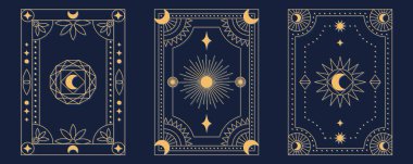 Güneş, ay ve yıldızların koyu mavi arkaplanda altın renkli süslemeleri olan tarot kartlarının ters tarafı için mistik göksel tasarımlar.
