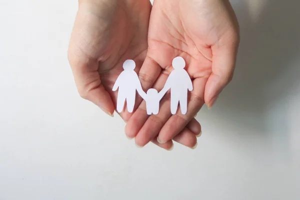 Pappersklipp Två Män Och Barn Familjen Samkönade Äktenskap Och Adoption Stockbild