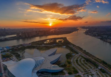 Guangzhou, Çin 'in havadan görünüşü.