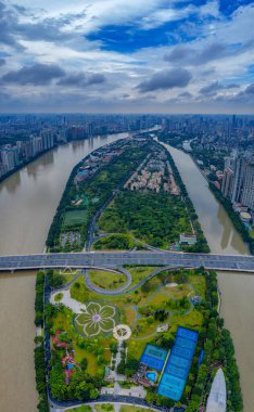 Pazhou İş Bölgesi, Guangzhou 'daki binaların hava manzarası..