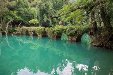 Maolan ve Daxiaoqiukong 'un Libo, Guizhou, Çin' deki manzarası..