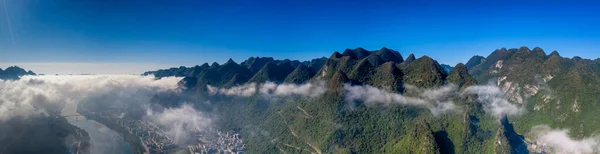 stock image The Hongshui River is the upper reaches of the Xi River in the Pearl River and is known for its beautiful scenery between Tian'e County in Guangxi and Luodian County in Guizhou.