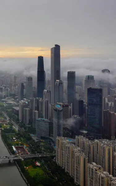 COVID-19 salgınının olduğu üç yıl boyunca Çin 'in Guangzhou şehrinin sokak sahneleri..