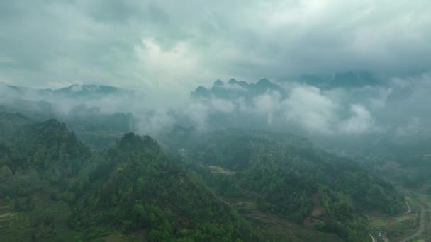 Dushan County Qiannan Guizhou Çin Bulutlu Denizler Kanyonlar Yüksek Dağ — Stok video