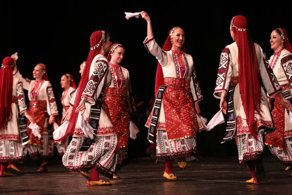 Sofia Bulgária Março 2023 Pessoas Trajes Folclóricos Tradicionais Realizam Uma — Fotografia de Stock
