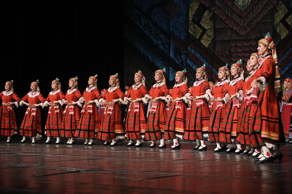 Sofía Bulgaria Marzo 2023 Gente Con Trajes Populares Tradicionales Realiza — Foto de Stock