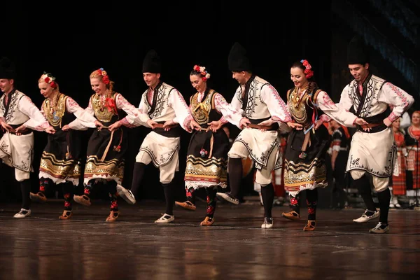 Sofia Bulgarije Maart 2023 Mensen Traditionele Volkskostuums Voeren Een Volksdans — Stockfoto