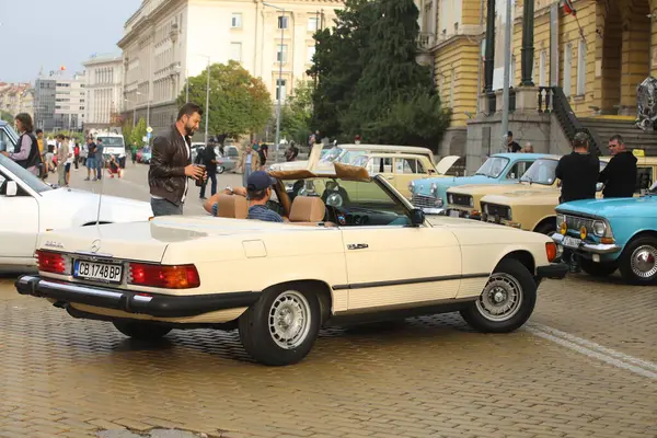 保加利亚索菲亚 2023年9月17日 保加利亚首都索菲亚市中心的秋季复古汽车沙龙 — 图库照片