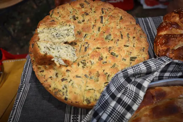 Kyustendil, Bulgaristan - 15 Ağustos 2025: Panagia - Bulgaristan 'ın Kyustendil kentinde Kutsal Bakire Meryem Ekmeğinin Yükseltilmesi