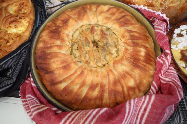 Kyustendil, Bulgaristan - 15 Ağustos 2025: Panagia - Ekmeğin Yükseltilmesi. Bulgaristan 'ın Kyustendil kentinde Kutsal Bakire Meryem Ekmeği Sergisi