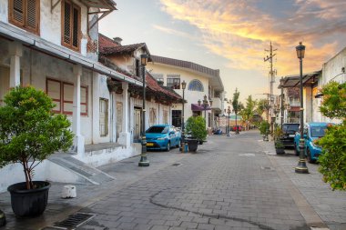 Kota Lama ya da Old City, Semarang şehir merkezi eski tarihi binalı. 